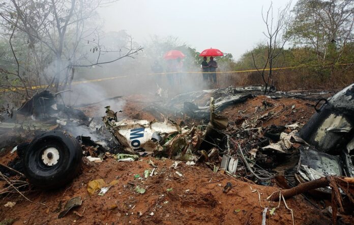 1444x920_kenyan-officials-inspect-the-scene-of-a-plane-crash-near-diani-kenya-tuesday-oct-28-2025-ap-photo-xjd103-25301354754521-2510281058
